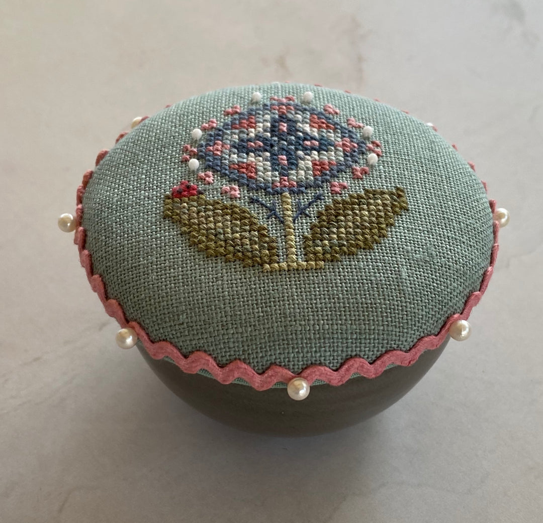 Pocket Round: Flower