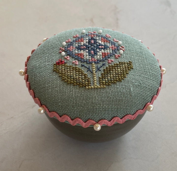 Pocket Round: Flower